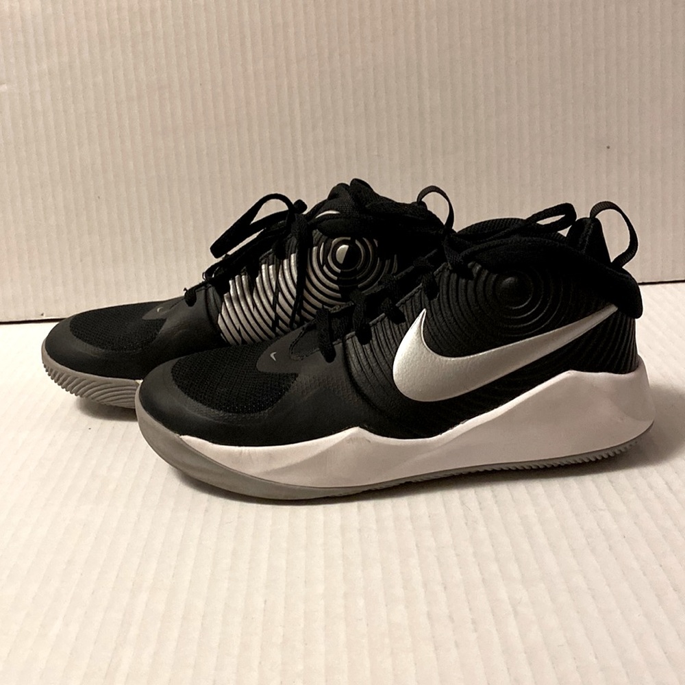 Boys size 6 Nike shoes